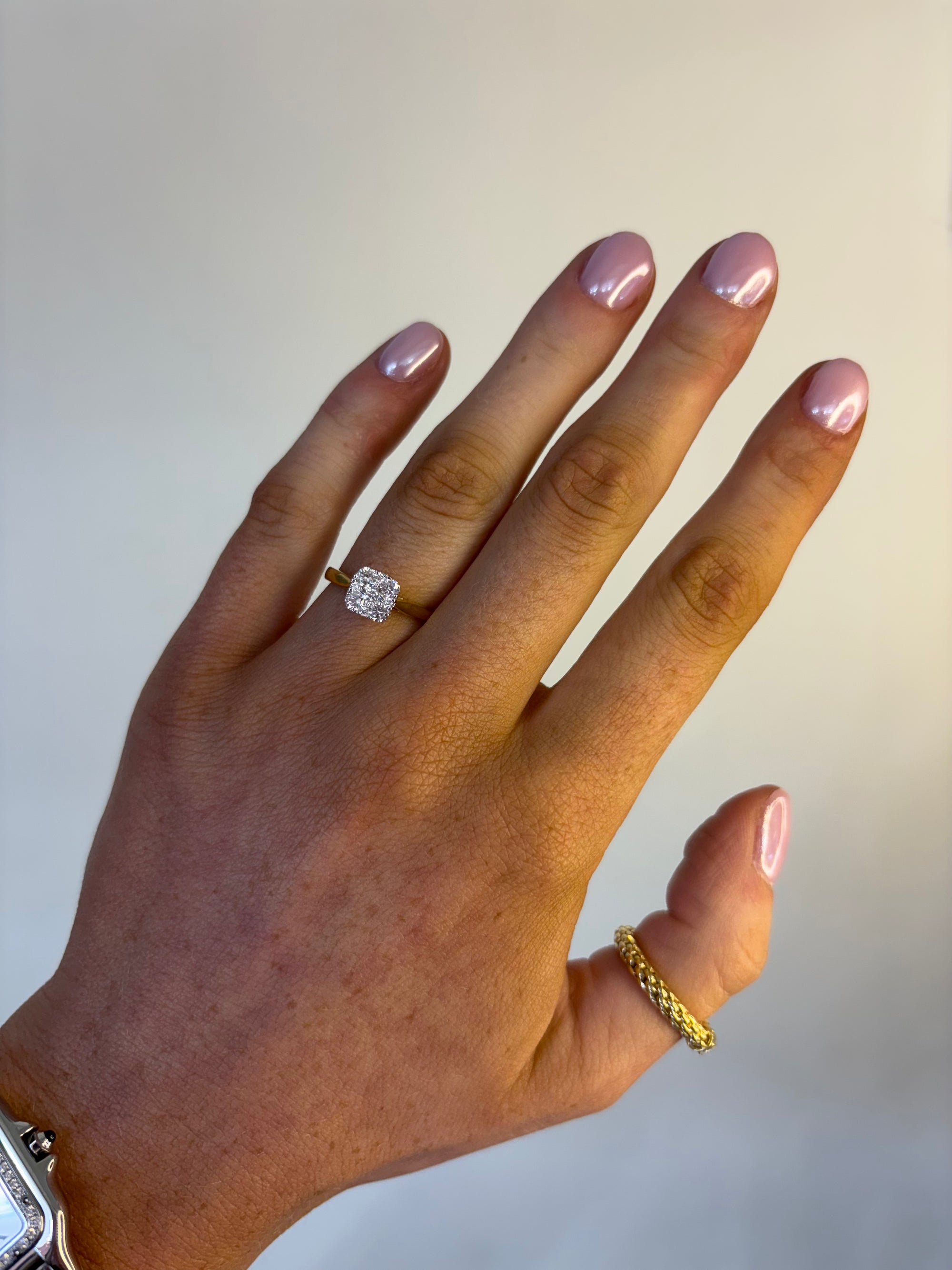 Ava - 18ct Yellow Gold Illusion Set Diamond Ring