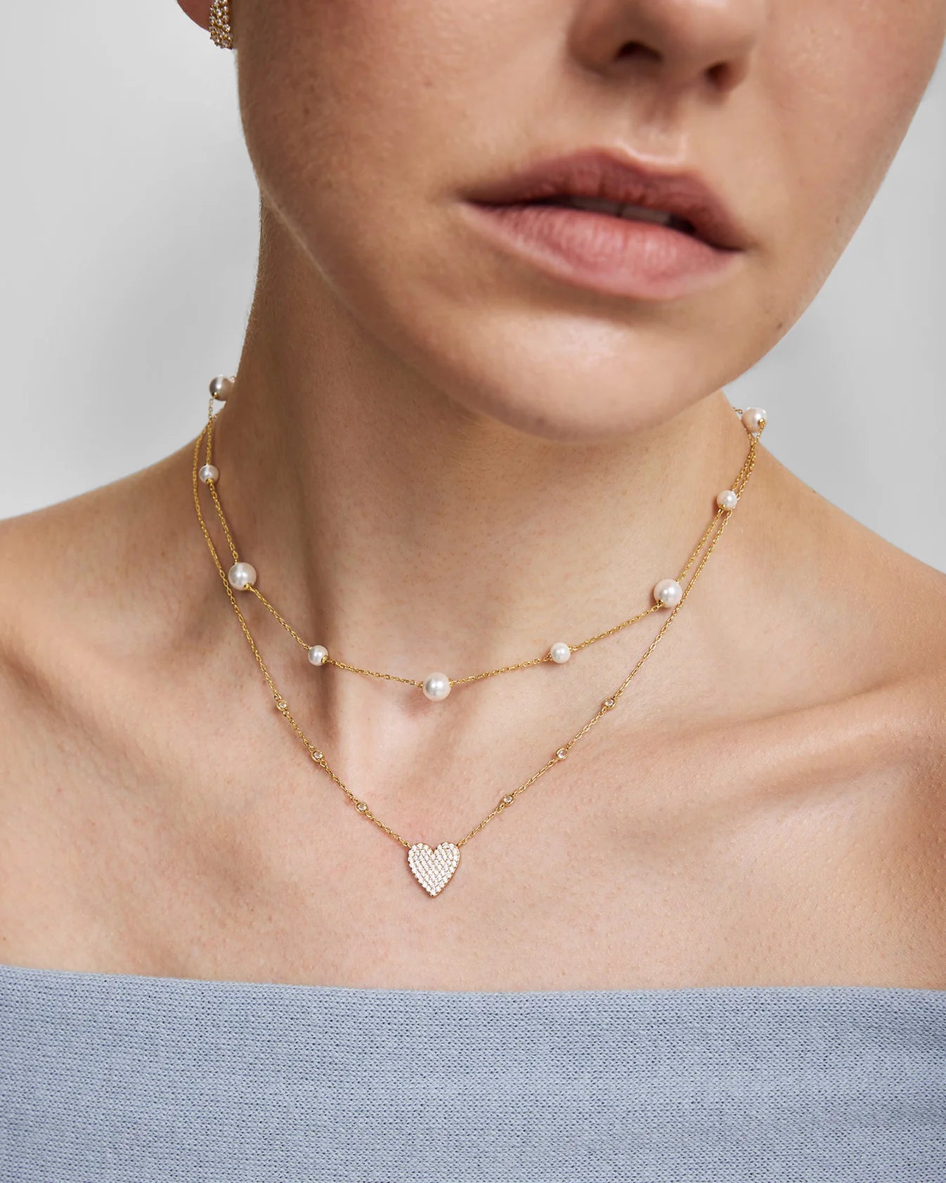 Gold Alternating Shell Pearl Station Necklace